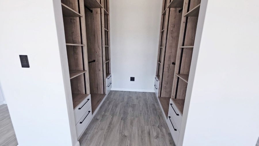 4 Bedroom Property for Sale in Sandown Western Cape